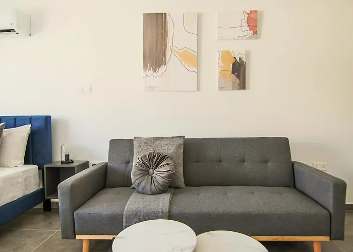 Phaedrus Living: Seaside Luxury Flat Athina 116